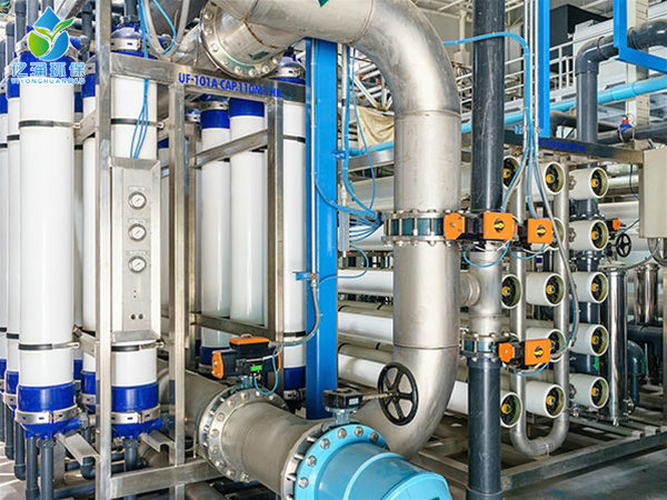 Reverse osmosis system for drinking water devices.